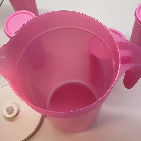 Tupperware Jumbo Jug and 4 Tumblers Set - Picture 13 of 16